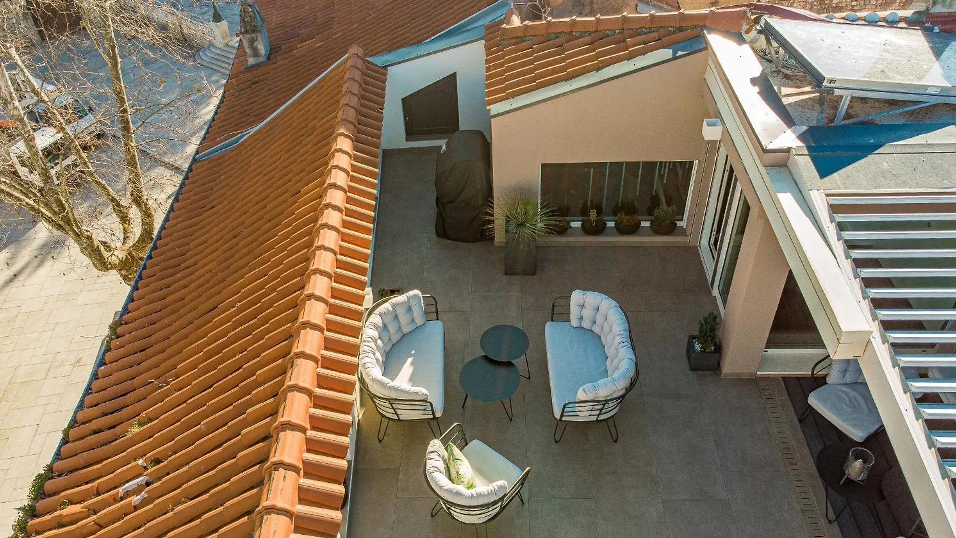 Magnificent Rooftop Jacuzzi & Terrace Apartment Olia زادار